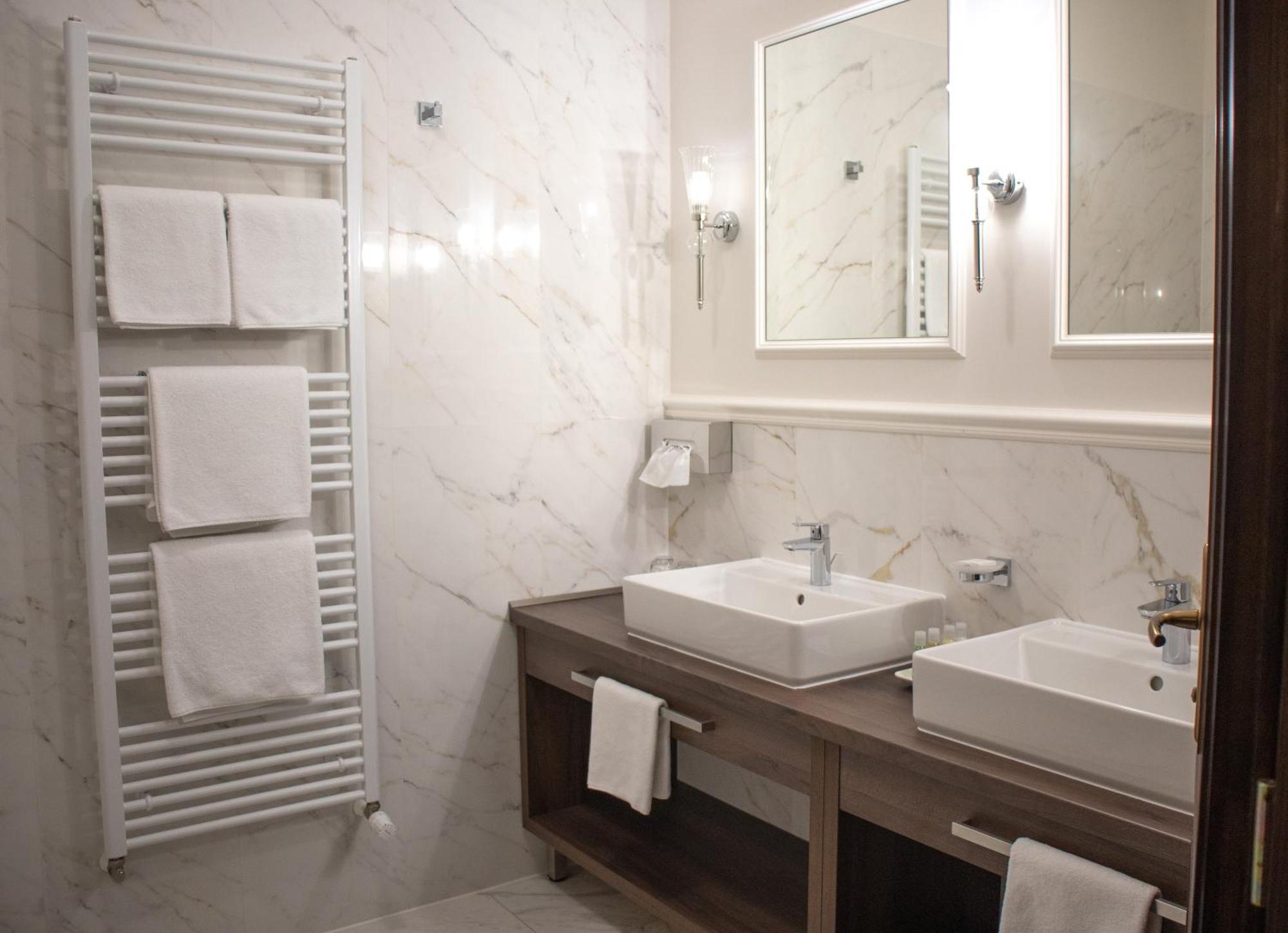 Boutique Hotel Gaia Кечкемет Экстерьер фото